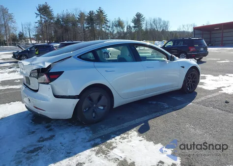 2019 Tesla Model 3 Long Range/Mid Range/Standard Range/Standard Range Plus z USA, uszkodzony, nr VIN 5YJ3E1EA2KF486370